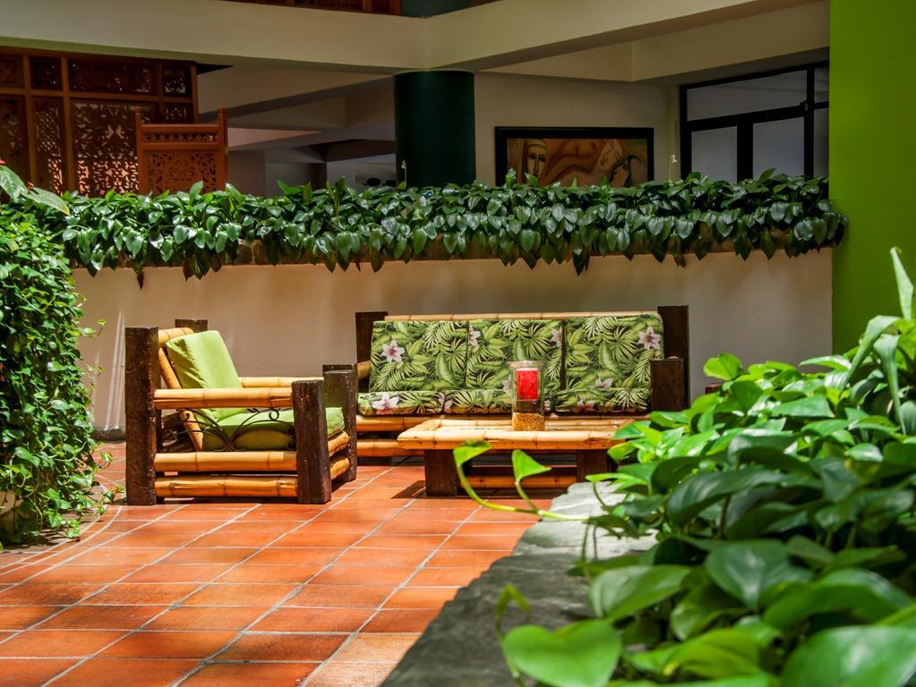 Armenia Hotel ภายนอก รูปภาพ