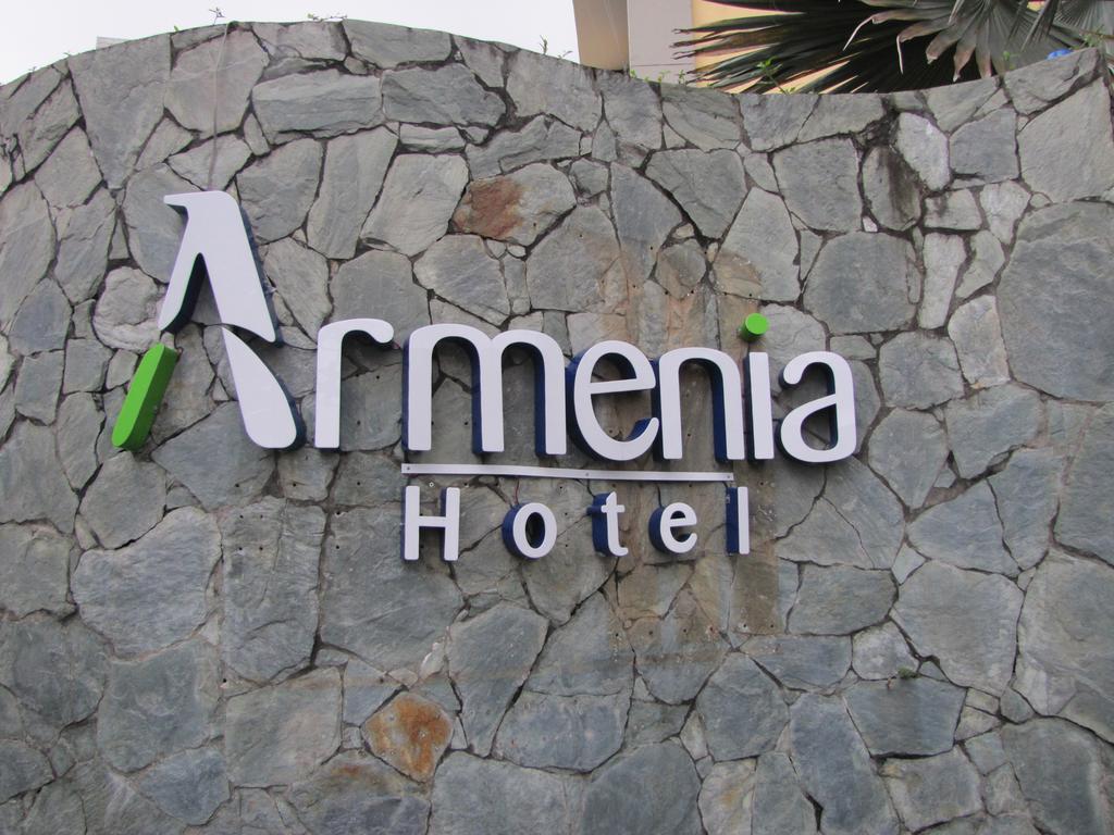 Armenia Hotel ภายนอก รูปภาพ